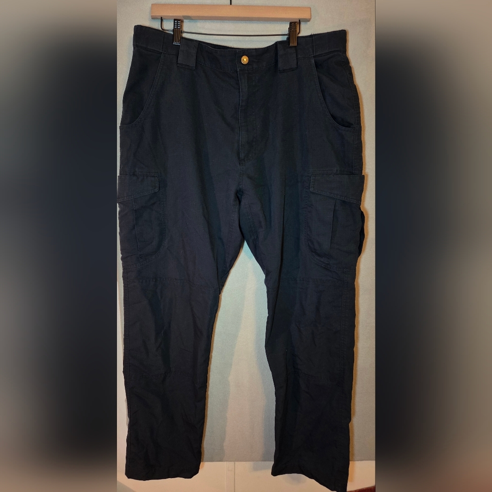 Men's Tru-Spec Navy Cargo Pants. Size 40x34